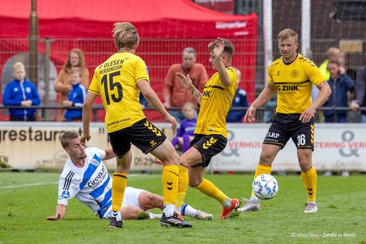 In beeld: PEC Zwolle verliest oefenduel van Horsens - Foto: Hans Smit