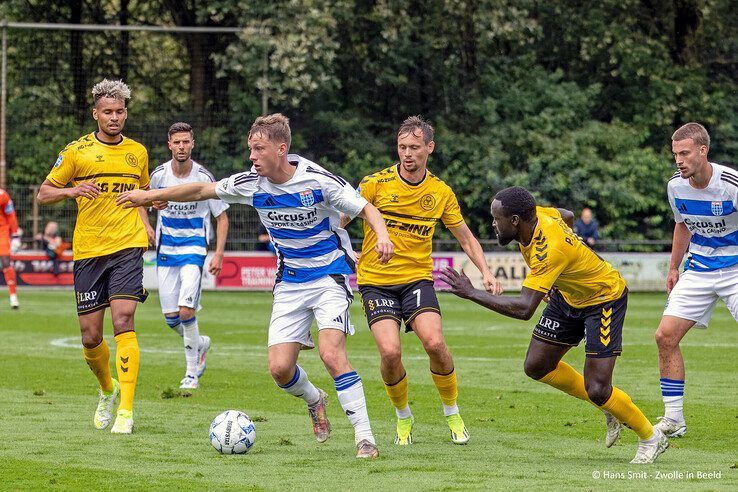 In beeld: PEC Zwolle verliest oefenduel van Horsens - Foto: Hans Smit