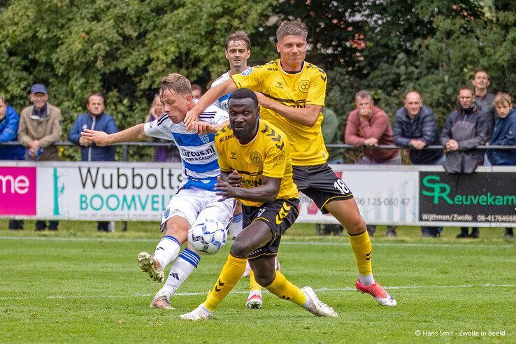 In beeld: PEC Zwolle verliest oefenduel van Horsens - Foto: Hans Smit