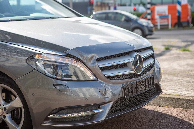 Drie auto’s botsen op elkaar op Blaloweg - Foto: Ruben Meinten