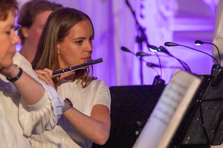 In beeld: Stadshagenfestival gestart met concert van Thomas Orkest - Foto: Ruben Meinten