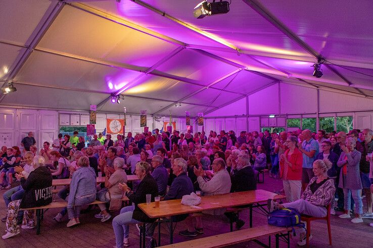 In beeld: Stadshagenfestival gestart met concert van Thomas Orkest - Foto: Ruben Meinten