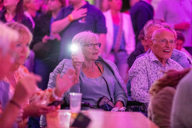 In beeld: Stadshagenfestival gestart met concert van Thomas Orkest - Foto: Ruben Meinten