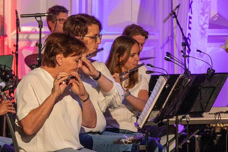 In beeld: Stadshagenfestival gestart met concert van Thomas Orkest - Foto: Ruben Meinten