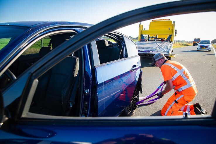 In beeld: Nieuwe Hessenweg urenlang afgesloten door ongeval met 5 gewonden