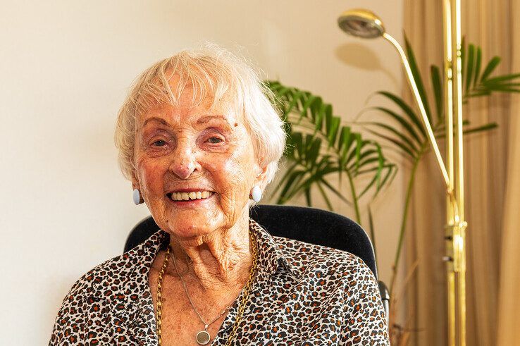 Mevrouw Born-Kersbergen wordt zaterdag 100 jaar. - Foto: Peter Denekamp