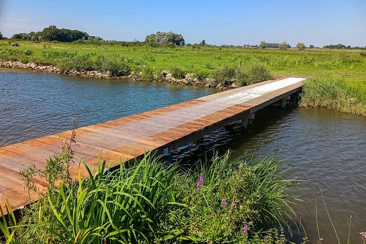 De herstelde brug in de Vreugderijkerwaard. - Foto: Herman Veldkamp