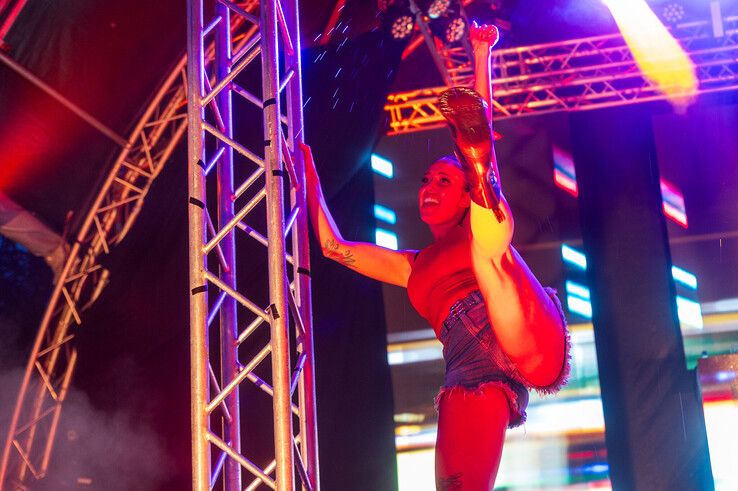 In beeld: Muziekspektakel Zwolle Pride overwint noodweer - Foto: Peter Denekamp