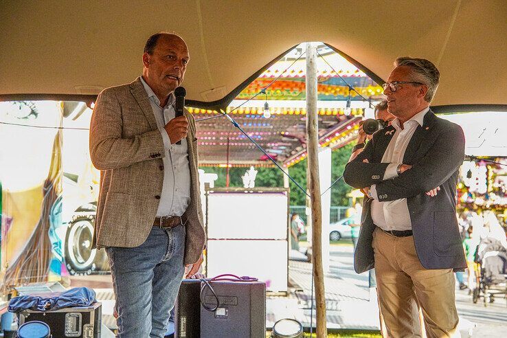 In beeld: Grote drukte blijft uit bij opening Zwolse Zomerkermis - Foto: Obbe Bakker