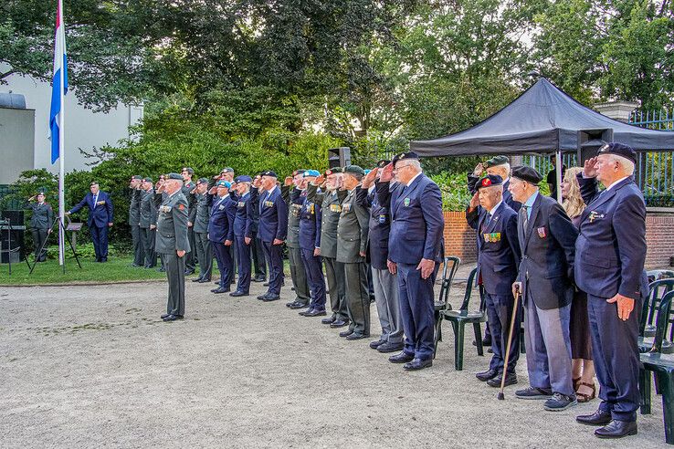 In beeld: Gevallenen Oost-Azië herdacht in Park Eekhout - Foto: Obbe Bakker