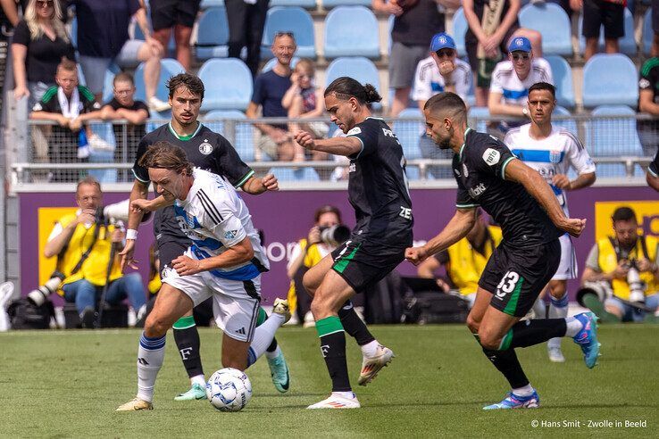 In beeld: PEC Zwolle kansloos tegen Feyenoord - Foto: Hans Smit