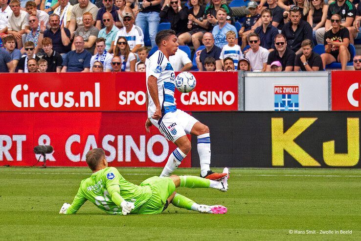 In beeld: PEC Zwolle kansloos tegen Feyenoord - Foto: Hans Smit