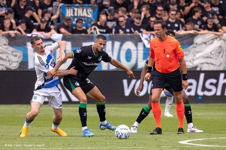 In beeld: PEC Zwolle kansloos tegen Feyenoord - Foto: Hans Smit