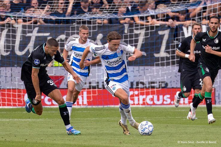 In beeld: PEC Zwolle kansloos tegen Feyenoord - Foto: Hans Smit