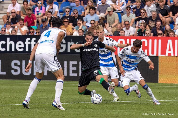 In beeld: PEC Zwolle kansloos tegen Feyenoord - Foto: Hans Smit