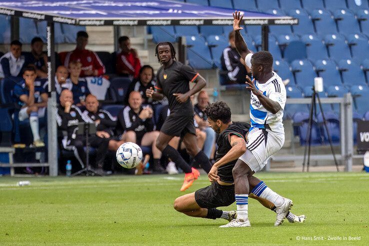 In beeld: PEC Zwolle verliest in eigen huis van Venezia FC - Foto: Hans Smit