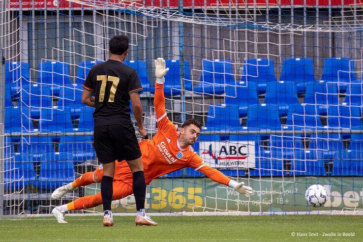 In beeld: PEC Zwolle verliest in eigen huis van Venezia FC - Foto: Hans Smit