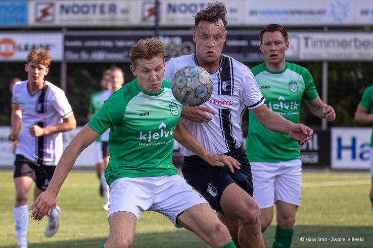 Na benauwde slotfase pakt Berkum drie punten tegen Heino - Foto: Hans Smit