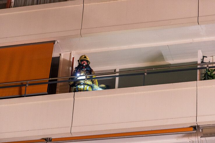 Wederom brand in De Keersluis, een slachtoffer naar ziekenhuis - Foto: Peter Denekamp