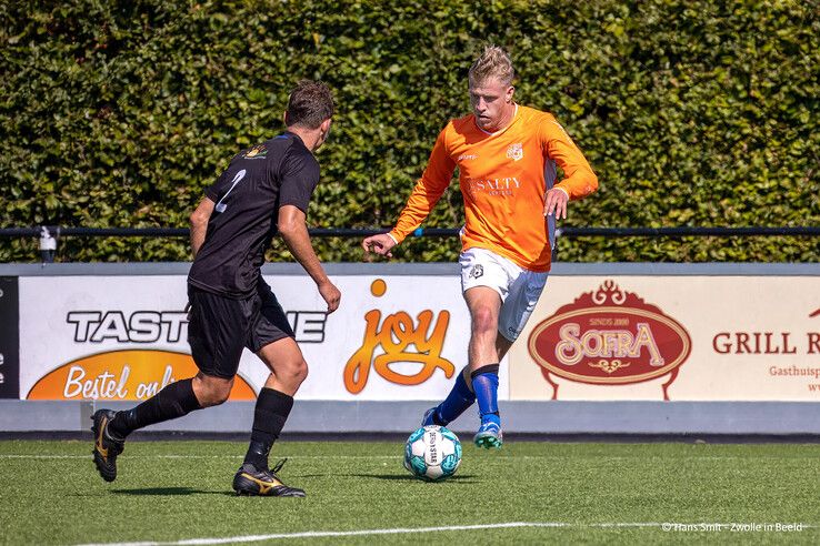 In beeld: CSV ’28 verslaat Vevo in bekerduel met 6-0 - Foto: Hans Smit