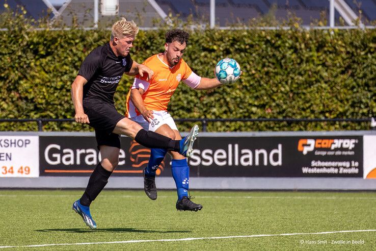 In beeld: CSV ’28 verslaat Vevo in bekerduel met 6-0 - Foto: Hans Smit