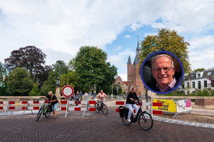 Als laatste is het nu wachten op het gereedkomen van het wegdek op de Sassenpoortenbrug. - Foto: Peter Denekamp