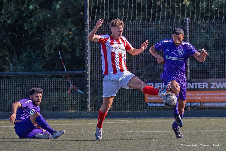 Dieze West begint nieuwe seizoen met flinke nederlaag - Foto: Hans Smit