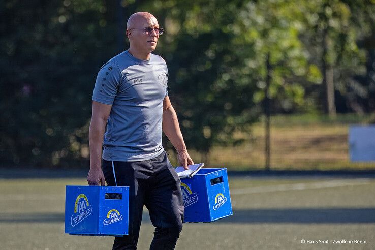 Dieze West begint nieuwe seizoen met flinke nederlaag - Foto: Hans Smit