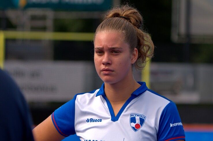 In beeld: Scheidsrechter boort Zwolse hockeyvrouwen kans op stunt door de neus - Foto: Bob Koning