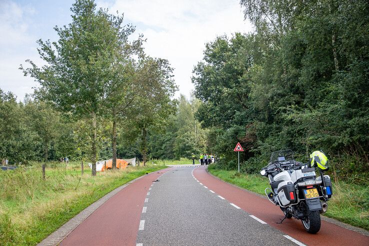 Automobilist overleden na eenzijdig ongeval onder de rook van Zwolle - Foto: Hugo Janssen