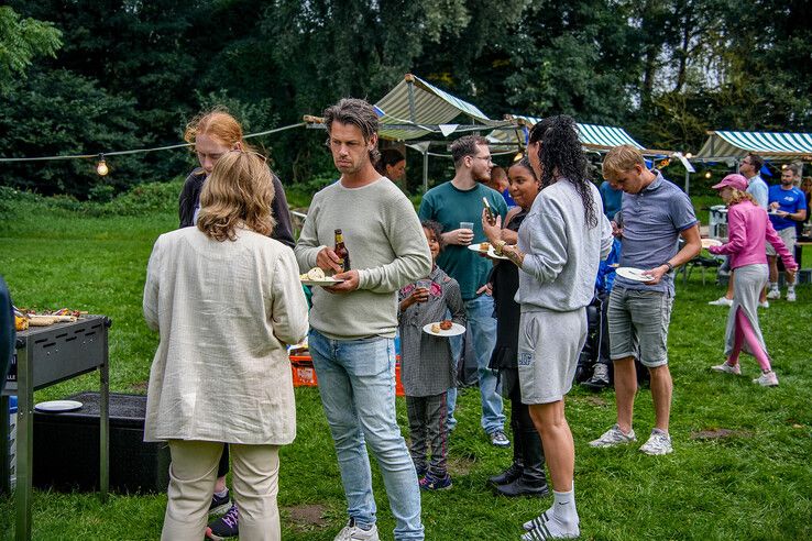 In beeld: Hart voor Zwolle strijdt al 10 jaar tegen eenzaamheid - Foto: Obbe Bakker