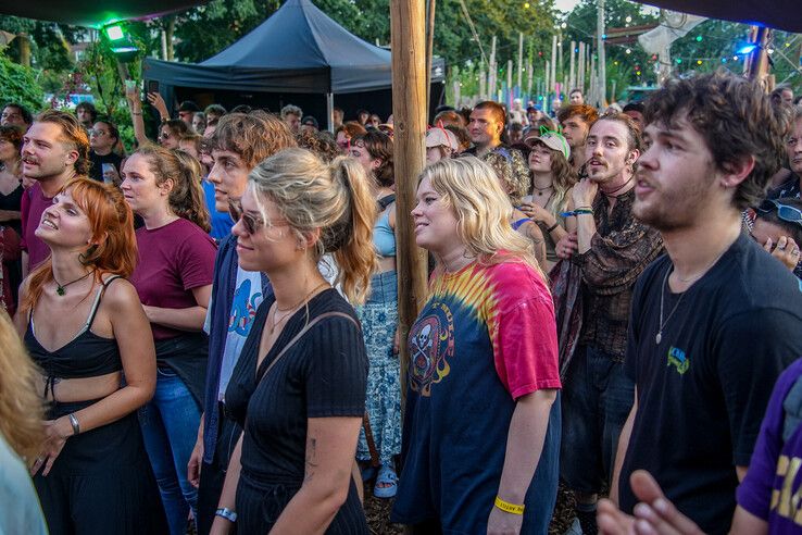 In beeld: Duizenden bezoeken mogelijk laatste Kattegat Festival ooit - Foto: Obbe Bakker