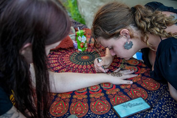 In beeld: Duizenden bezoeken mogelijk laatste Kattegat Festival ooit - Foto: Obbe Bakker