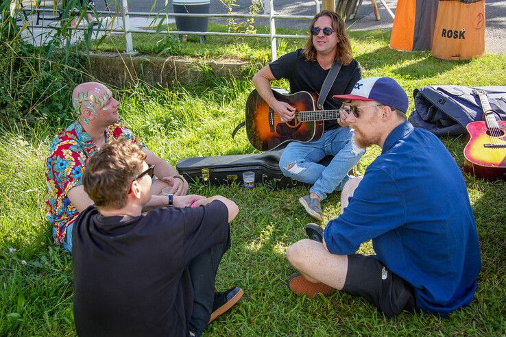 In beeld: Duizenden bezoeken mogelijk laatste Kattegat Festival ooit - Foto: Obbe Bakker