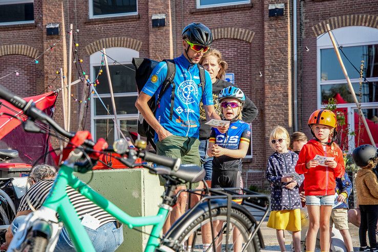 In beeld: Nederlands Kampioenschap voor Fietskoeriers in Zwolse spoorzone - Foto: Obbe Bakker