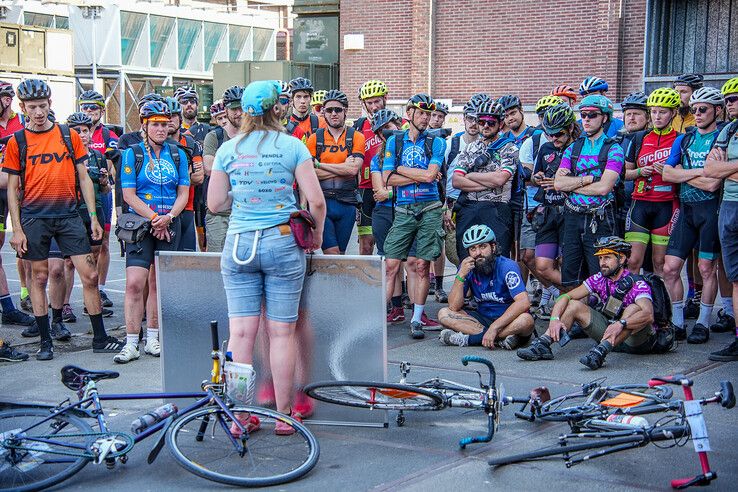 In beeld: Nederlands Kampioenschap voor Fietskoeriers in Zwolse spoorzone - Foto: Obbe Bakker