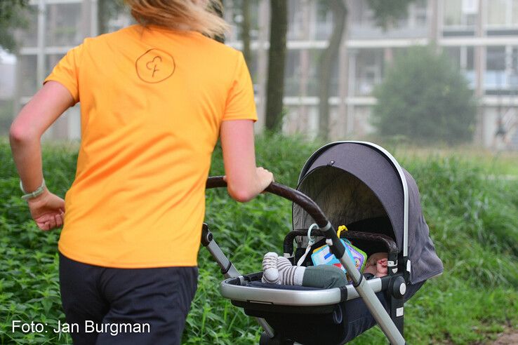 In beeld: Mistig maar succesvol debuut van Parkrun in Zwolle - Foto: Jan Burgman