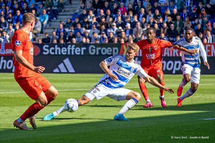 In beeld: PEC Zwolle zonder te scoren langs Almere City - Foto: Hans Smit