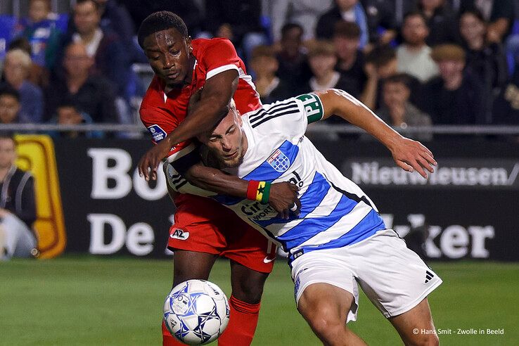 In beeld: PEC Zwolle komt net tekort tegen AZ - Foto: Hans Smit