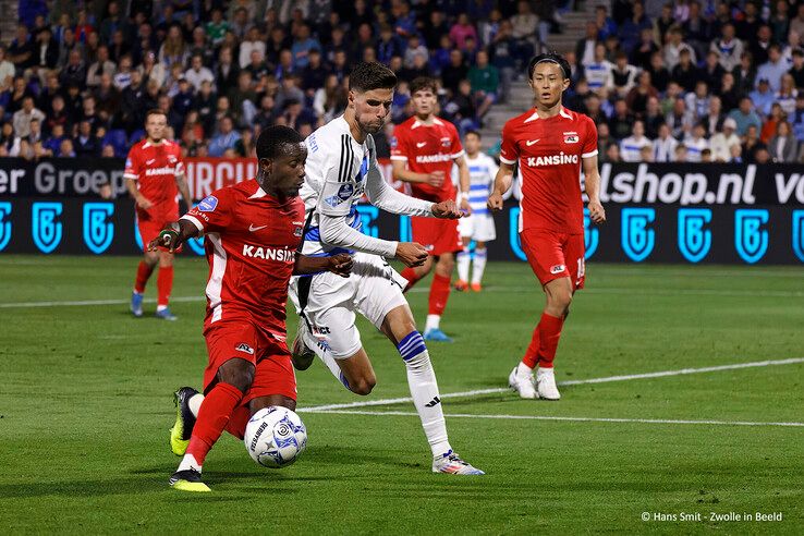 In beeld: PEC Zwolle komt net tekort tegen AZ - Foto: Hans Smit