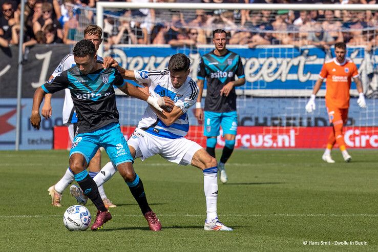 In beeld: PEC Zwolle pakt eerste punten van seizoen tegen Heracles - Foto: Hans Smit