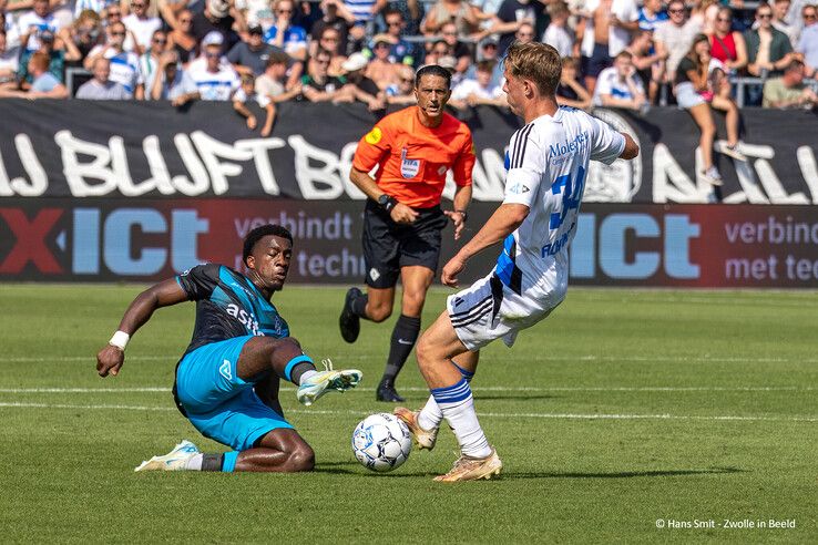 In beeld: PEC Zwolle pakt eerste punten van seizoen tegen Heracles - Foto: Hans Smit