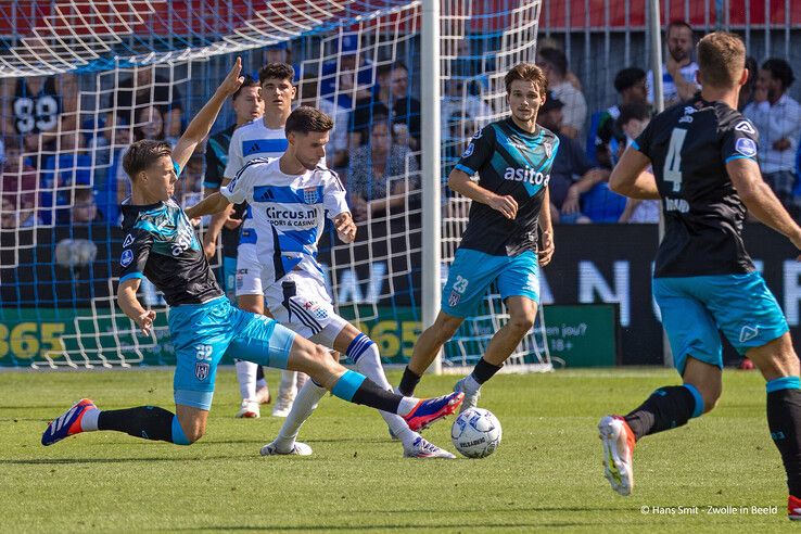 In beeld: PEC Zwolle pakt eerste punten van seizoen tegen Heracles - Foto: Hans Smit