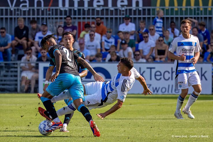 In beeld: PEC Zwolle pakt eerste punten van seizoen tegen Heracles - Foto: Hans Smit