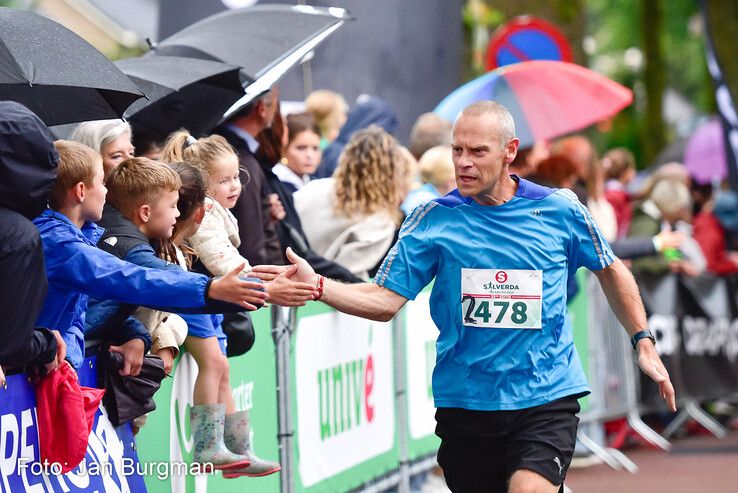 Sarah-Lynn Mulder en Taco Schaaf winnen Berkumloop - Foto: Jan Burgman