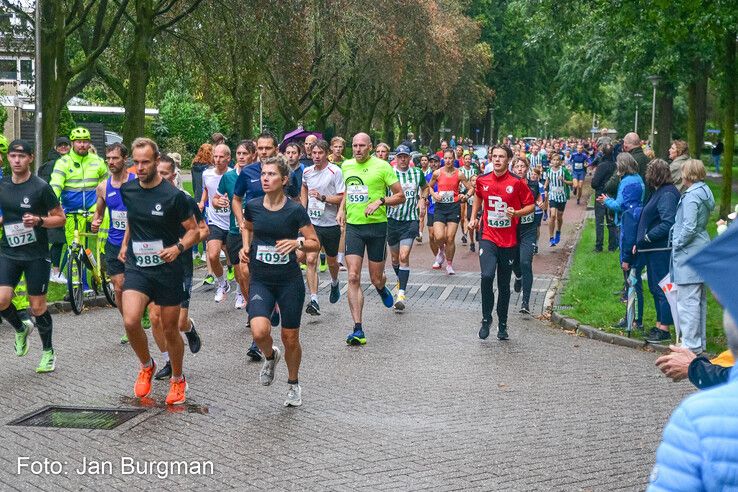 Sarah-Lynn Mulder en Taco Schaaf winnen Berkumloop - Foto: Jan Burgman