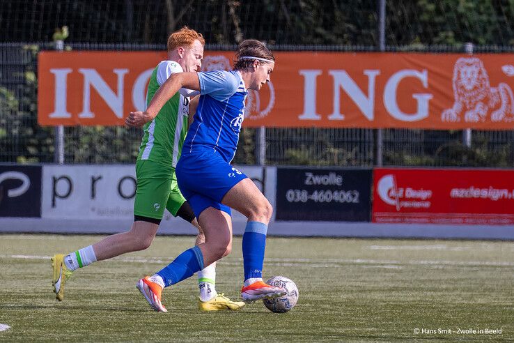 In beeld: SVI speelt gelijk tegen poulewinnaar ASV Dronten in bekertoernooi - Foto: Hans Smit