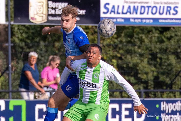 In beeld: SVI speelt gelijk tegen poulewinnaar ASV Dronten in bekertoernooi - Foto: Hans Smit