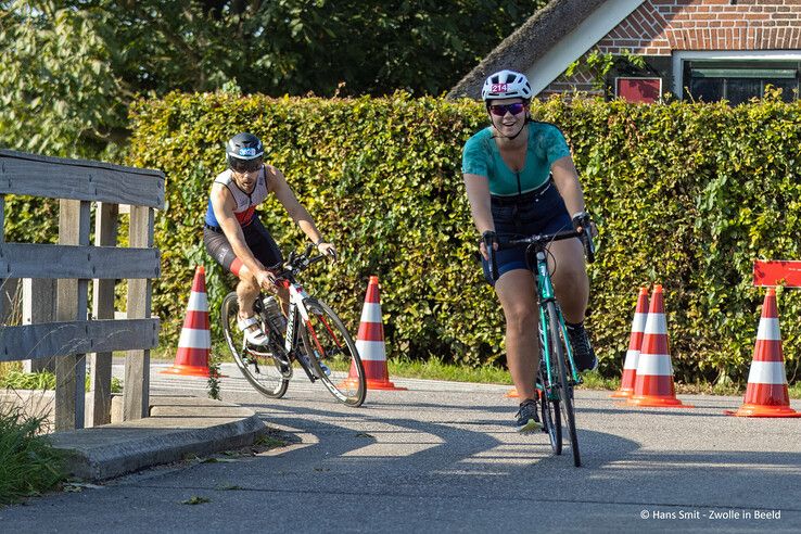 In beeld: Sander Hoogeveen en Tamara Kamp winnen Triathlon Zwolle - Foto: Hans Smit