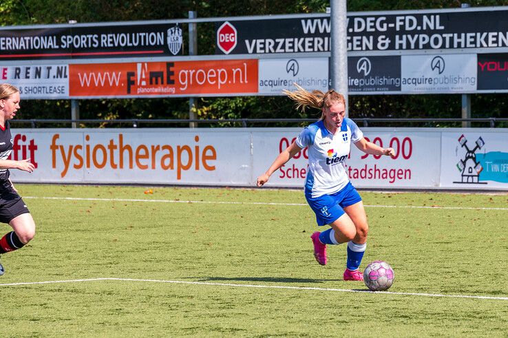 In beeld: ZAC Vrouwen probleemloos langs Go Ahead Kampen - Foto: Peter Denekamp